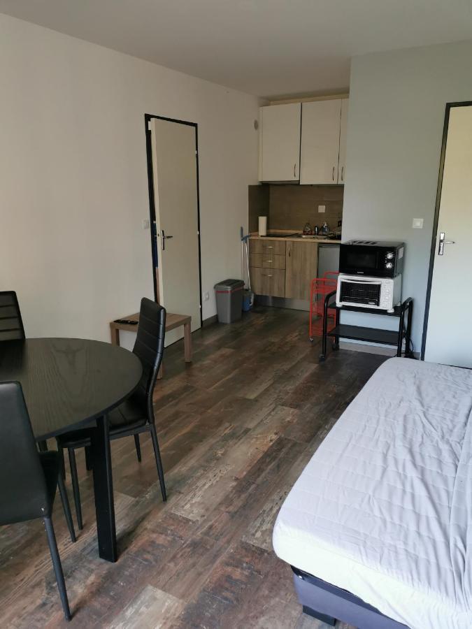 Joli 2 Pieces 4 Voyageurs Equipe 13 Avenue De La Divette 14390